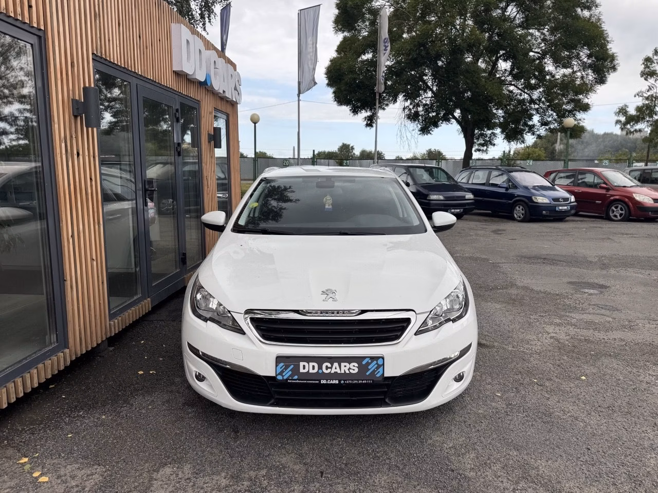 Peugeot 308 фото 2