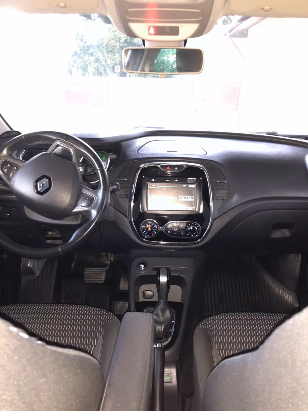 Renault Kaptur фото 12