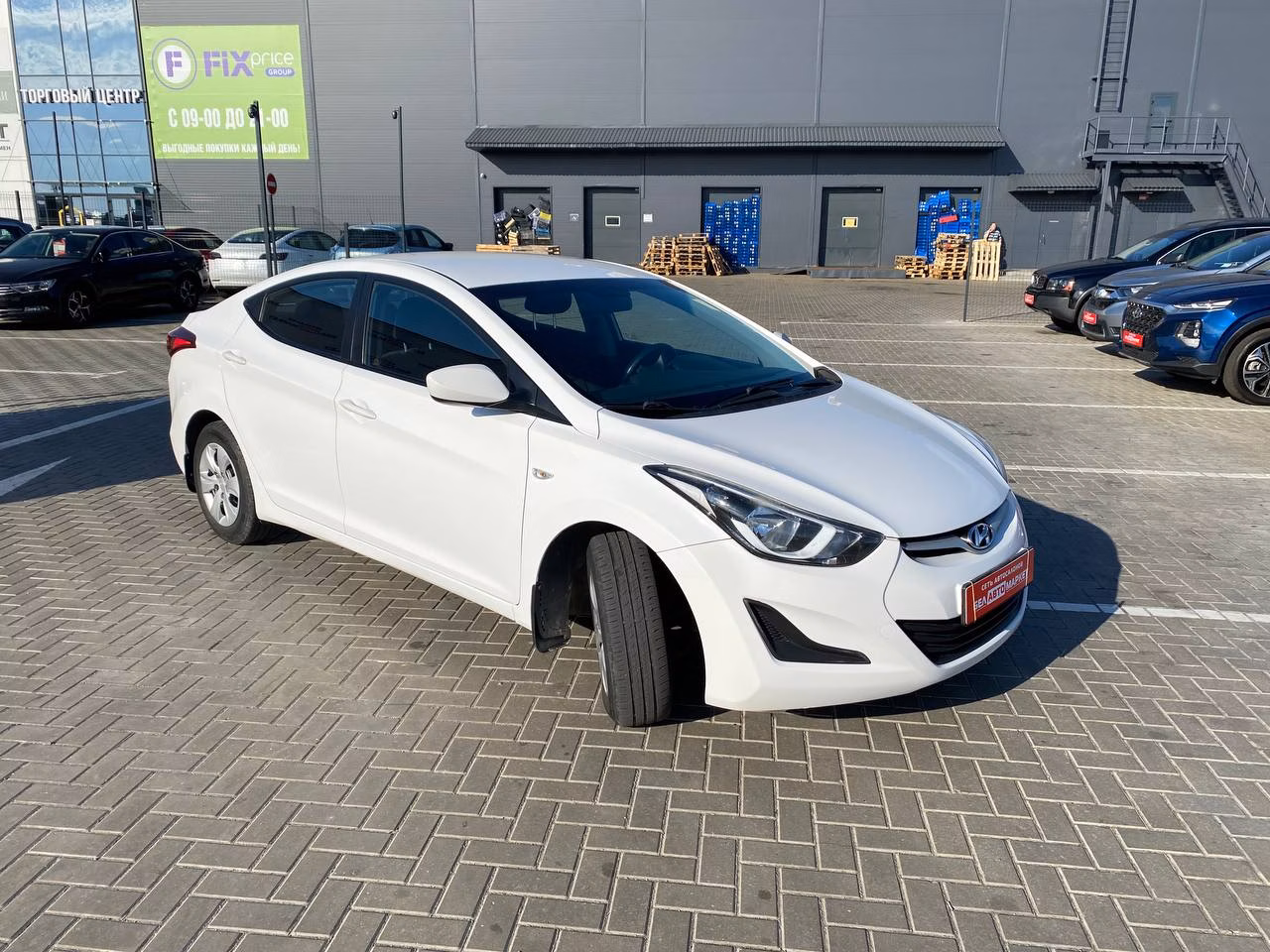Hyundai Elantra фото 5