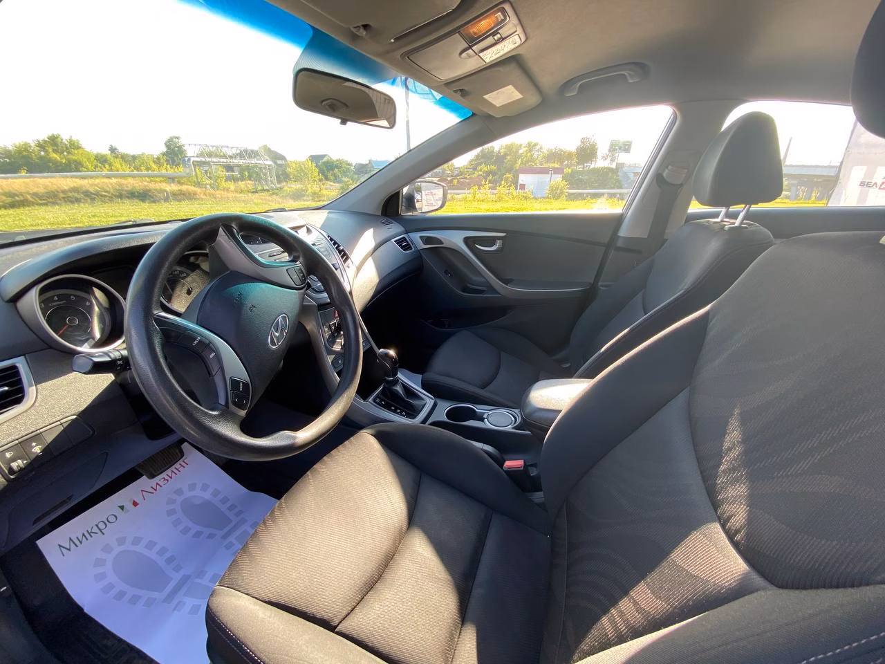 Hyundai Elantra фото 9