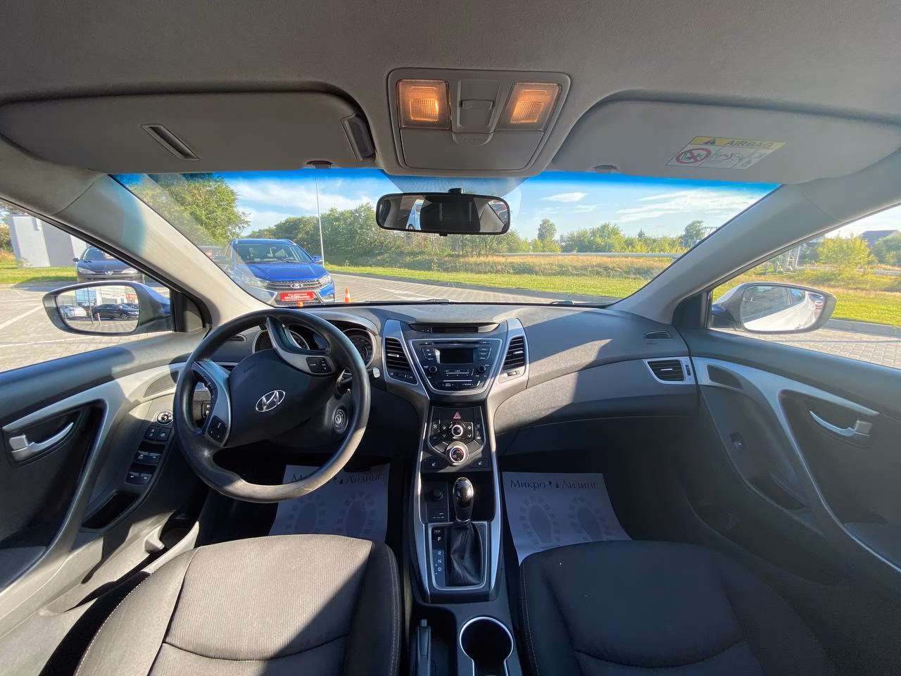 Hyundai Elantra фото 13