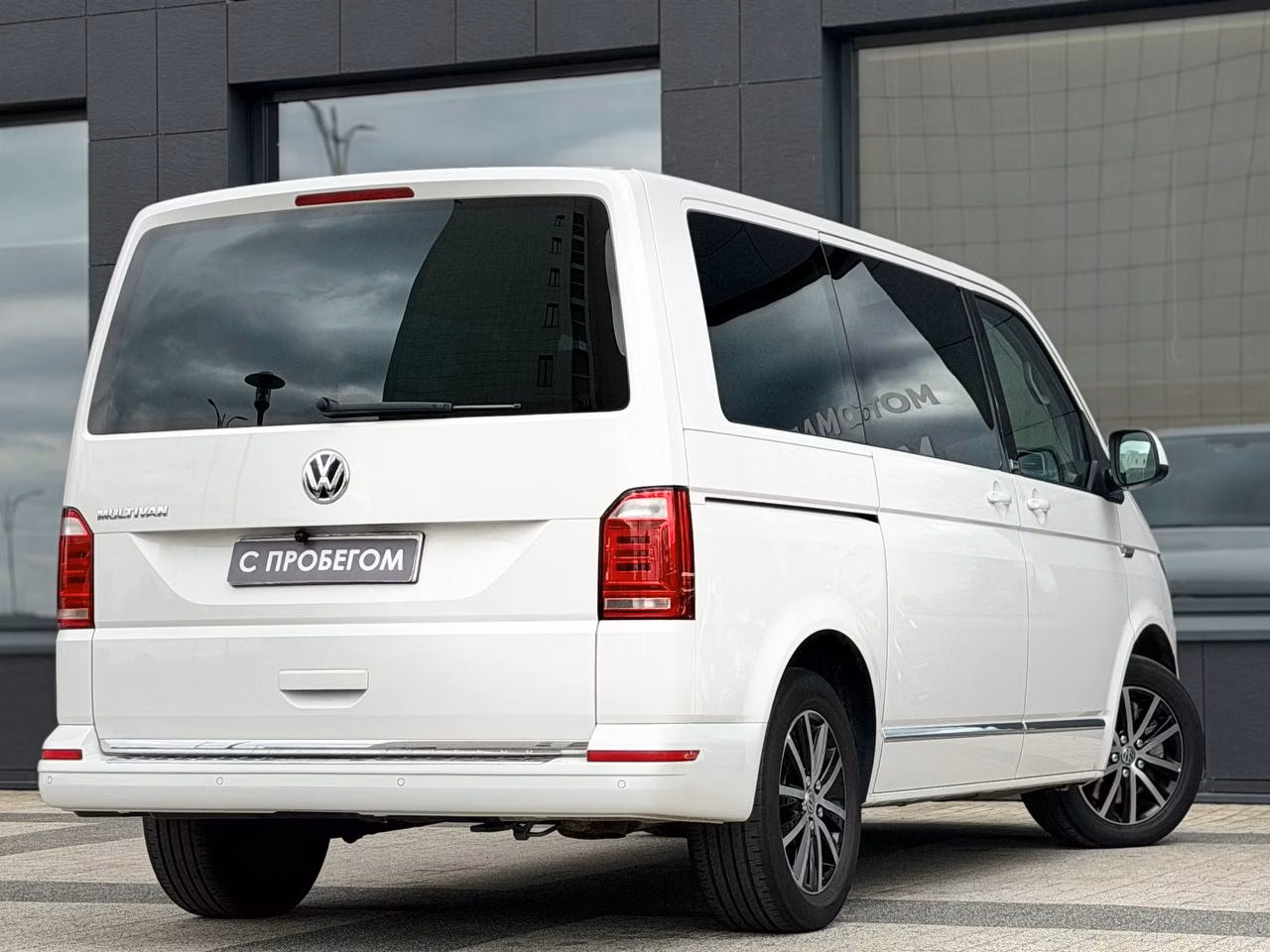 Volkswagen Multivan фото 16