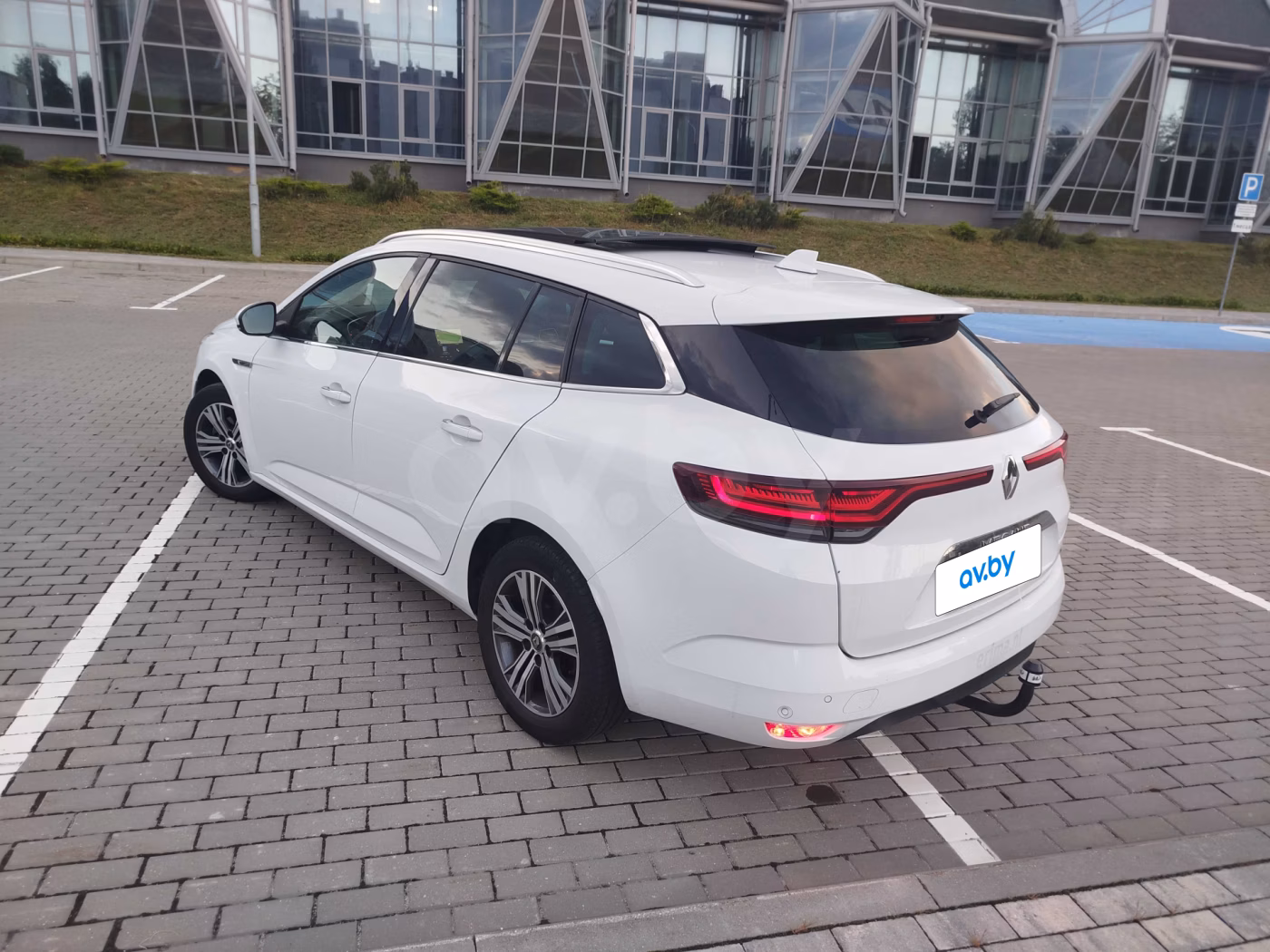 Renault Megane фото 17