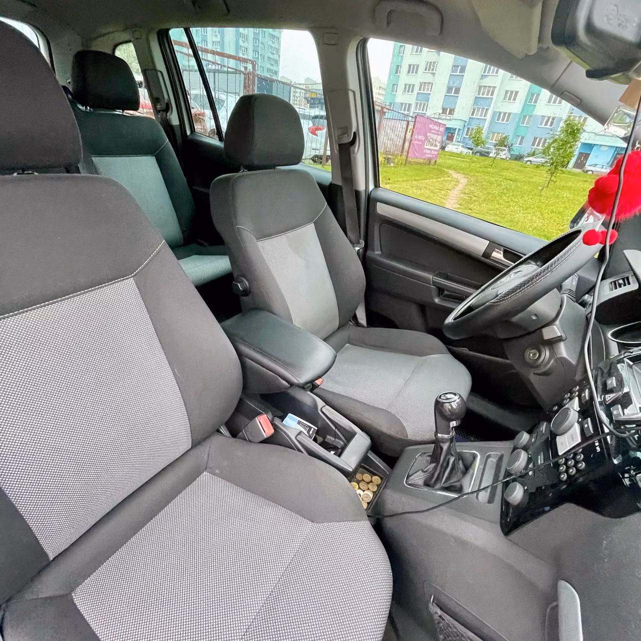 Opel Zafira фото 13