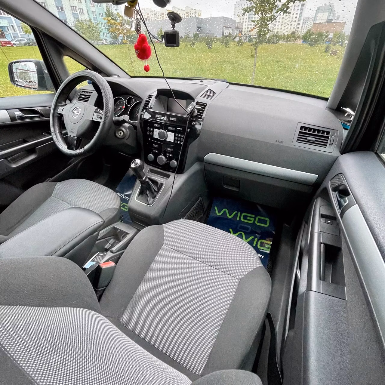 Opel Zafira фото 14