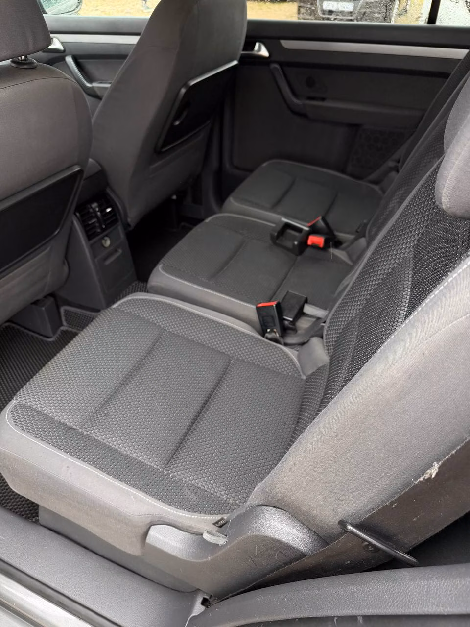 Volkswagen Touran фото 10