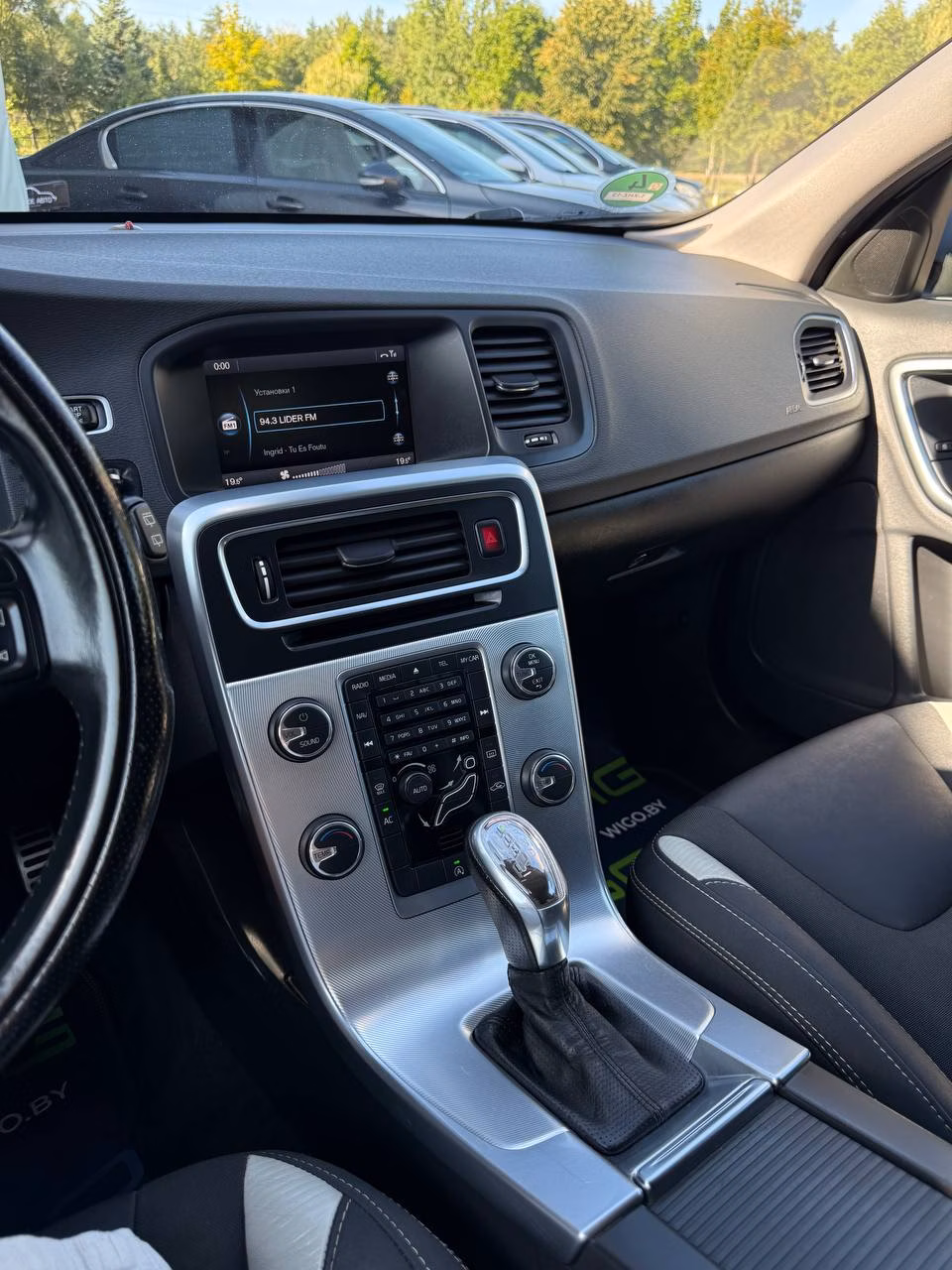 Volvo V60 фото 11