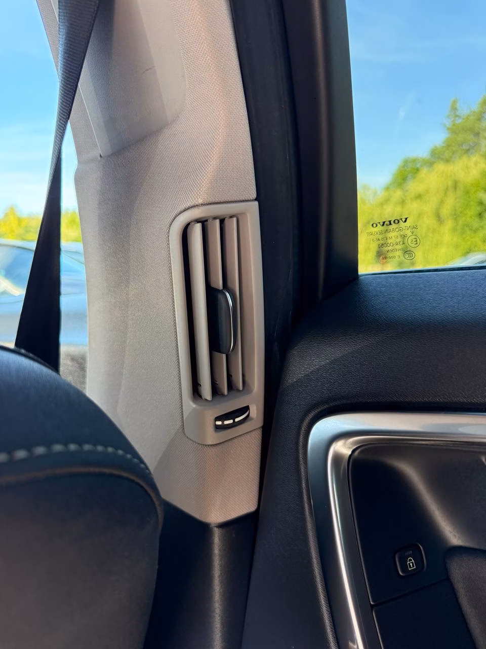 Volvo V60 фото 12