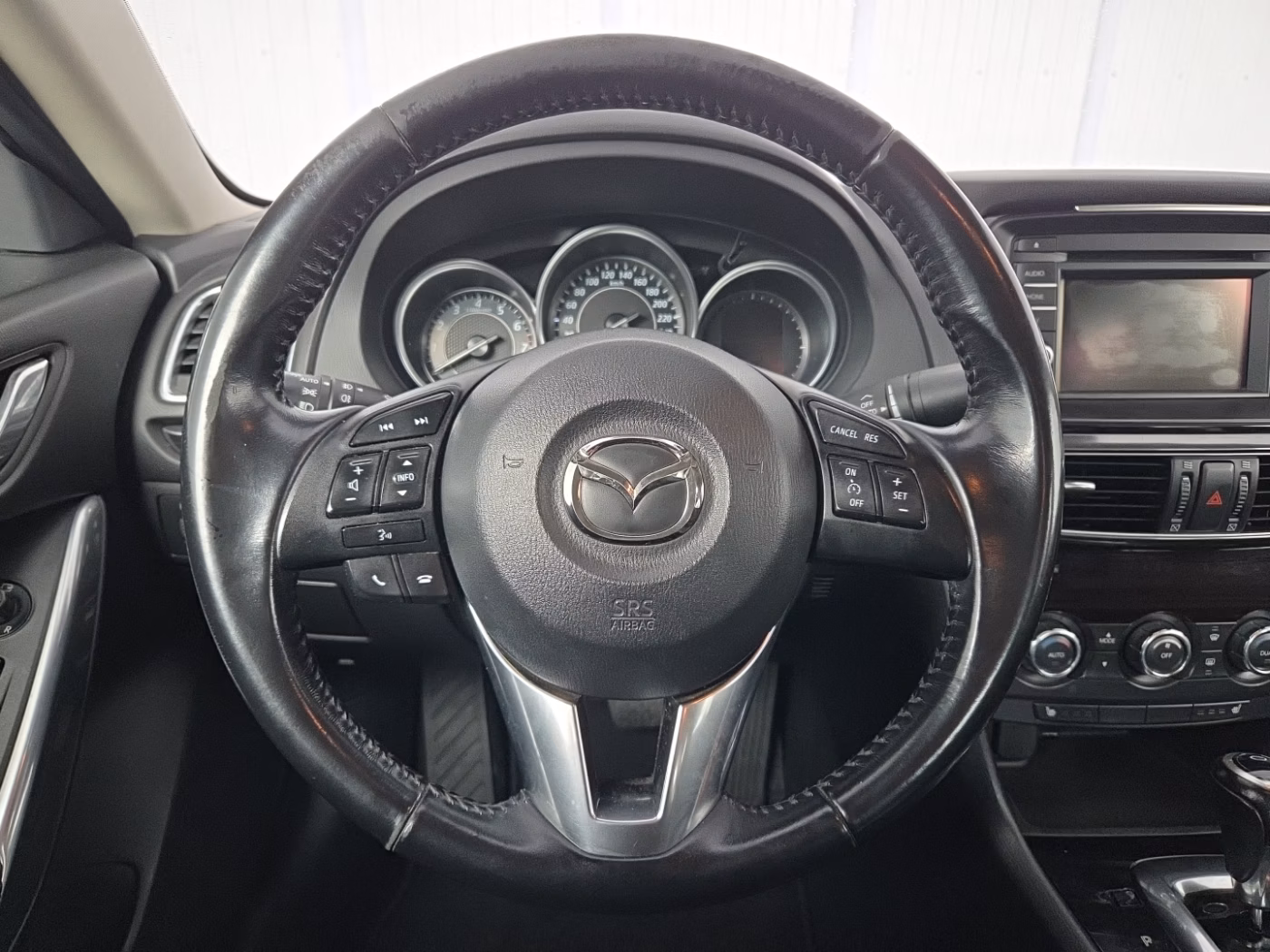 Mazda 6 фото 9