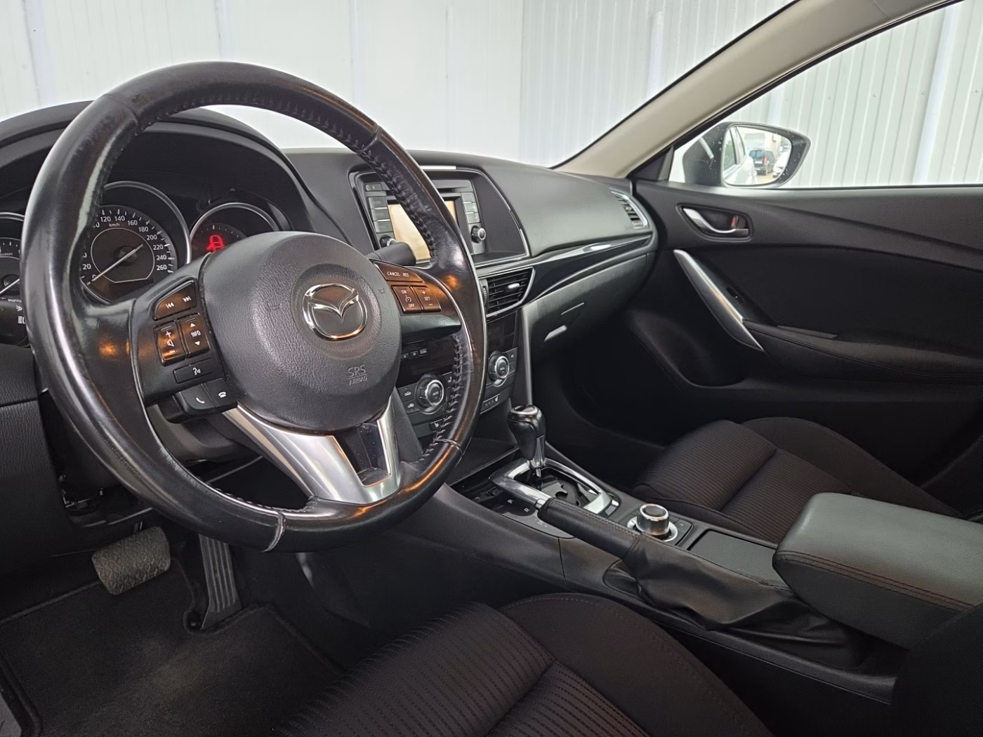 Mazda 6 фото 15