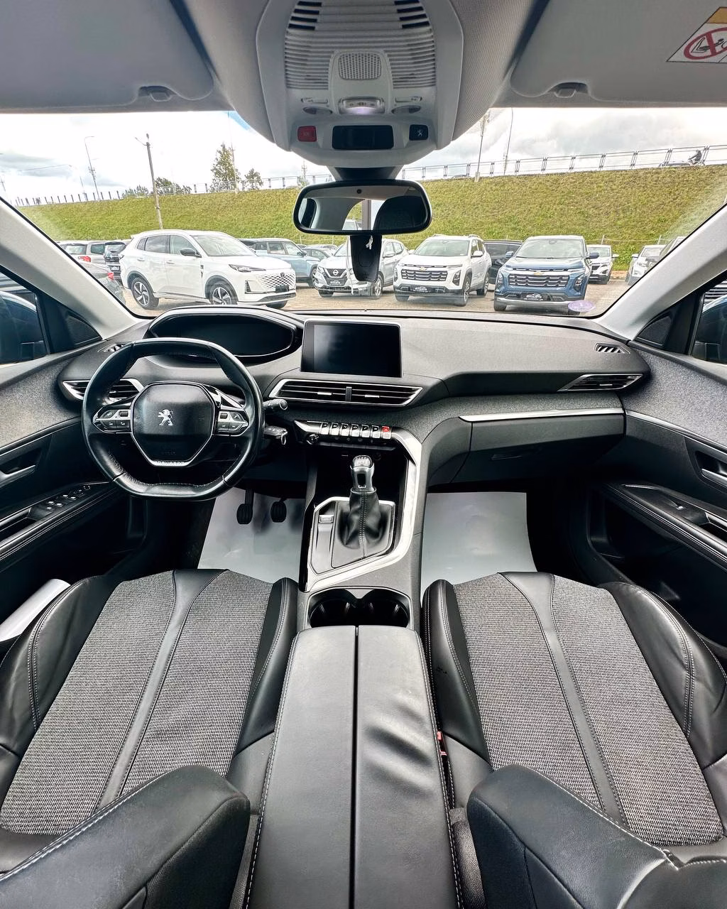 Peugeot 5008 фото 9