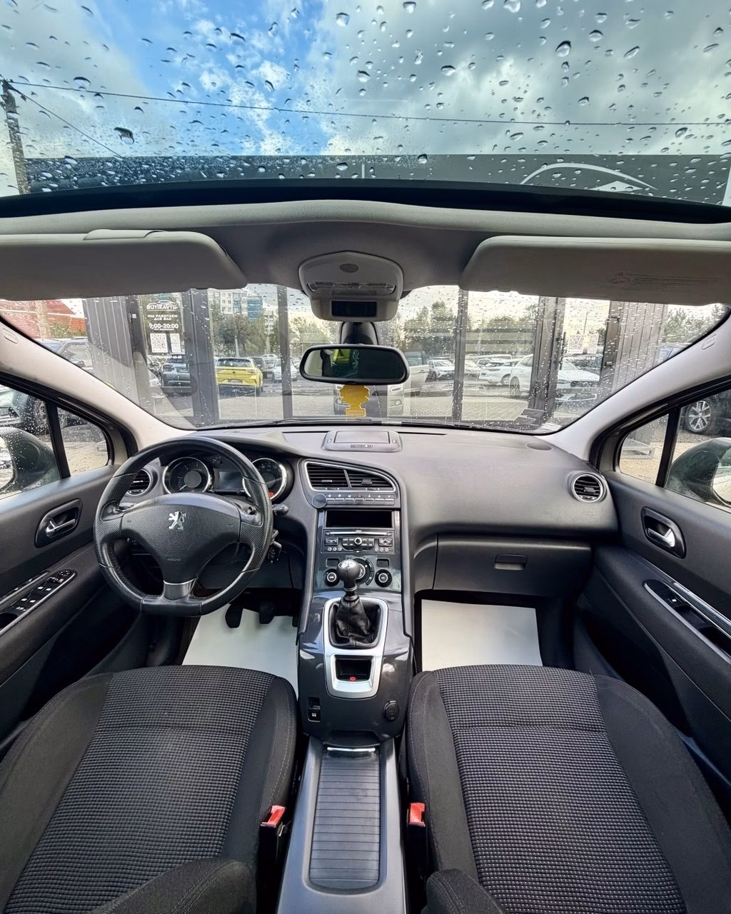 Peugeot 5008 фото 7