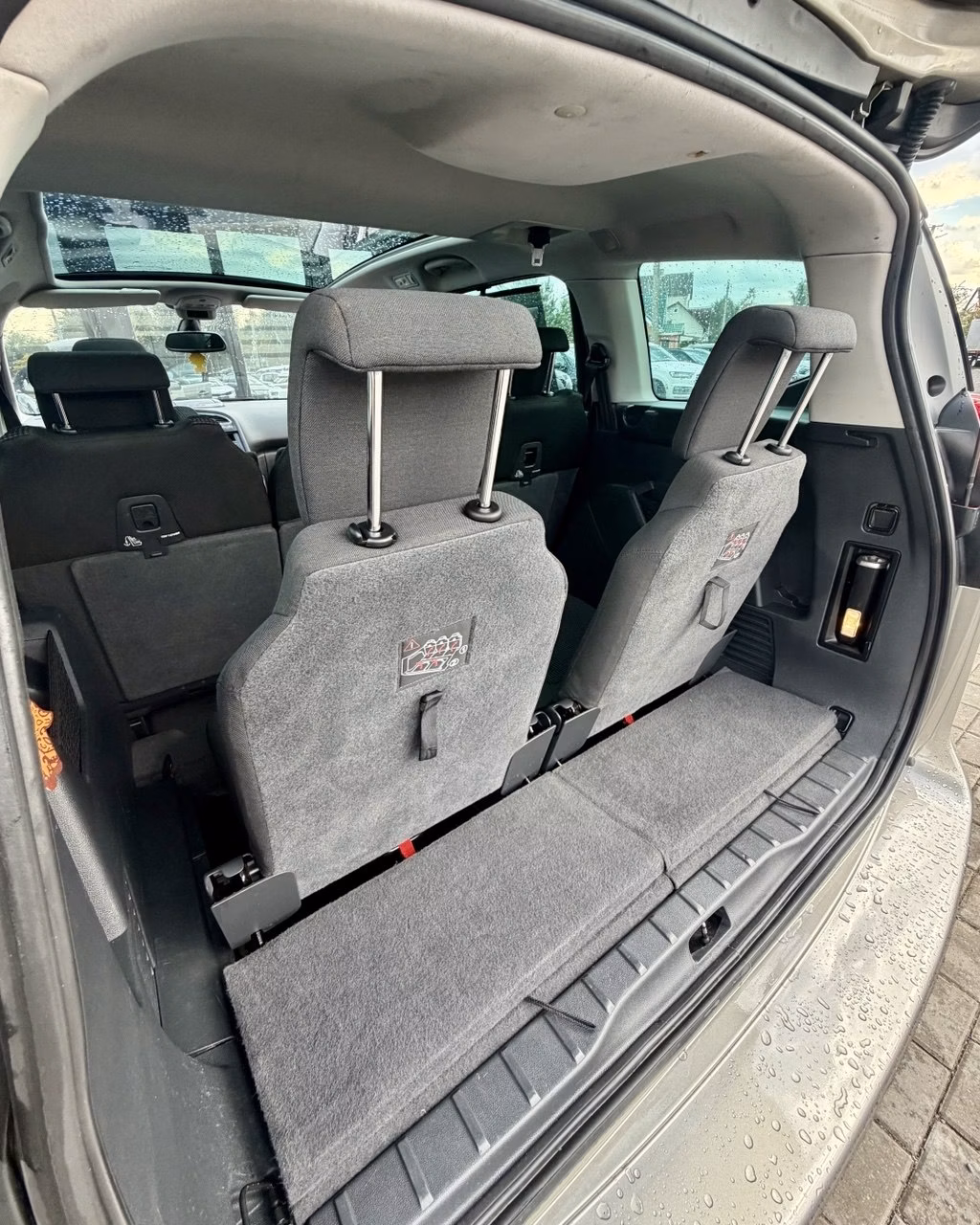 Peugeot 5008 фото 12