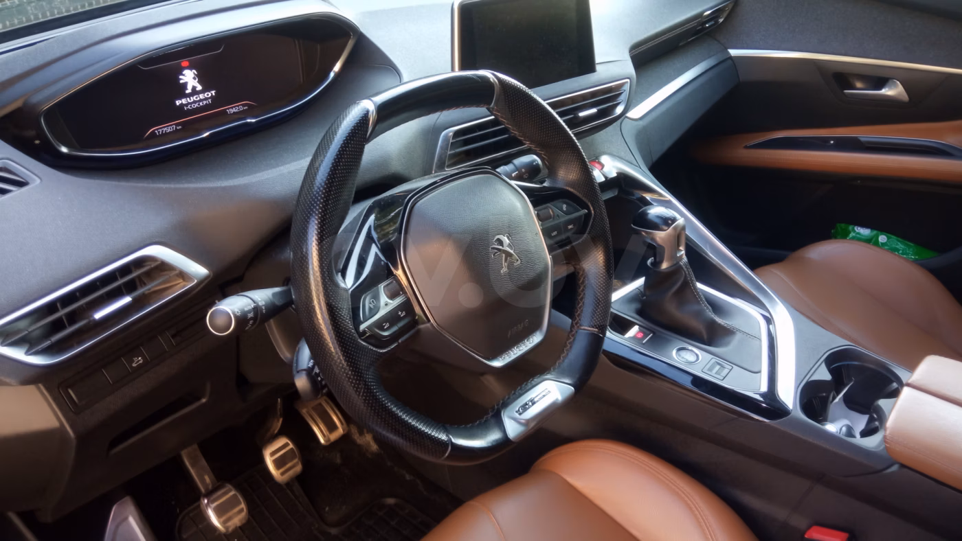 Peugeot 5008 фото 5
