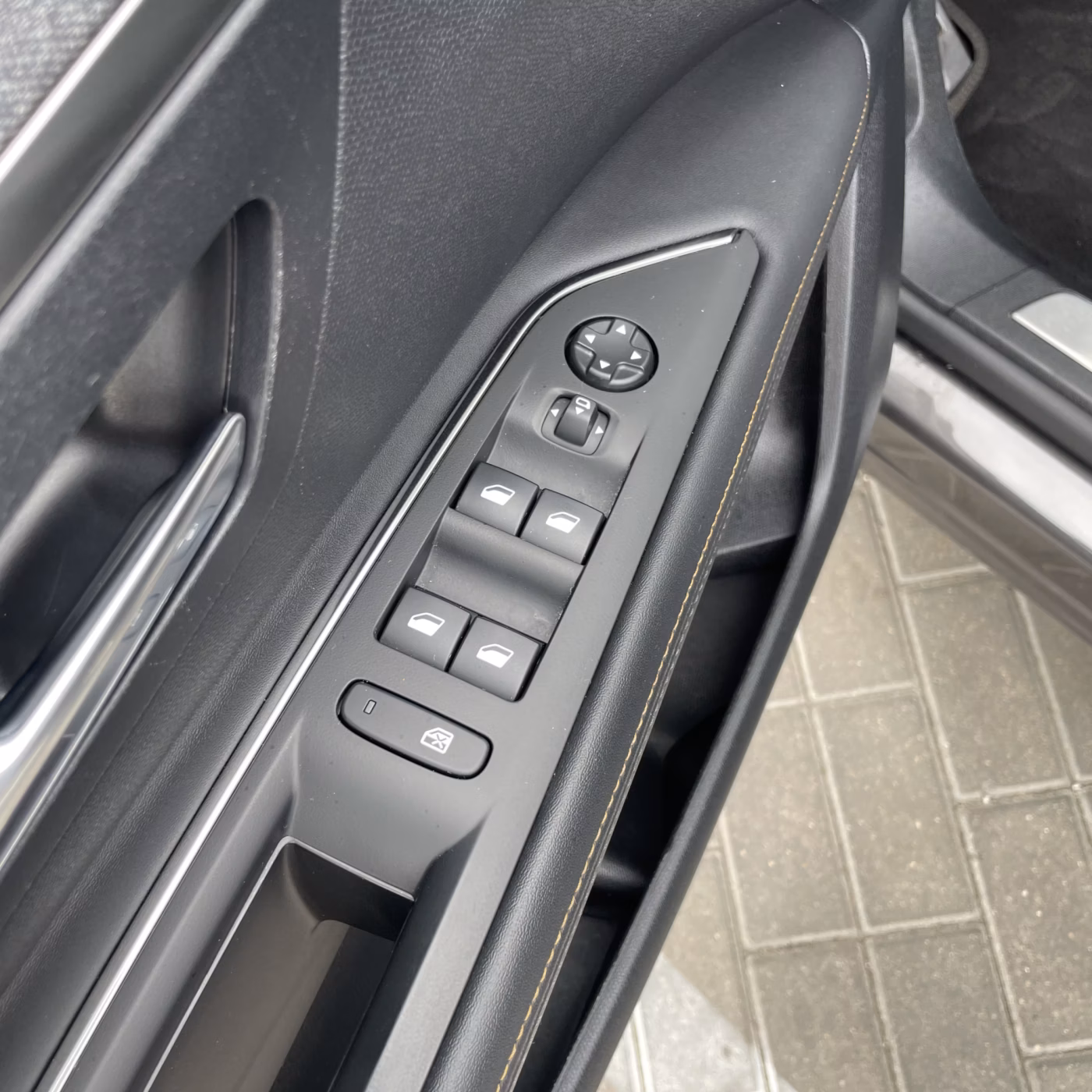 Peugeot 3008 фото 13