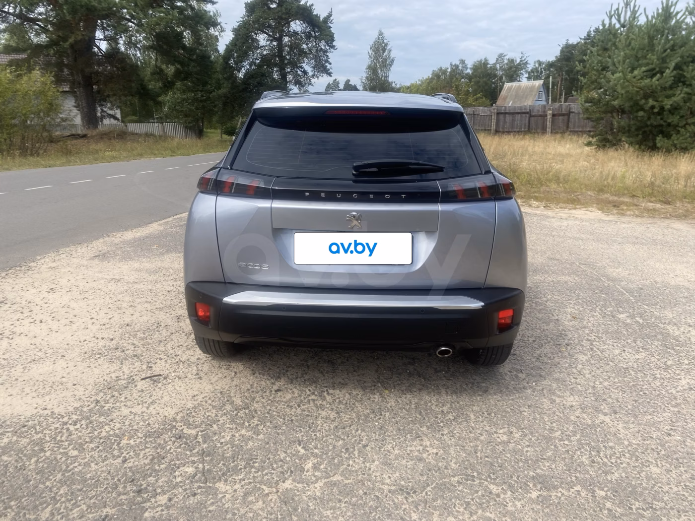 Peugeot 2008 фото 8