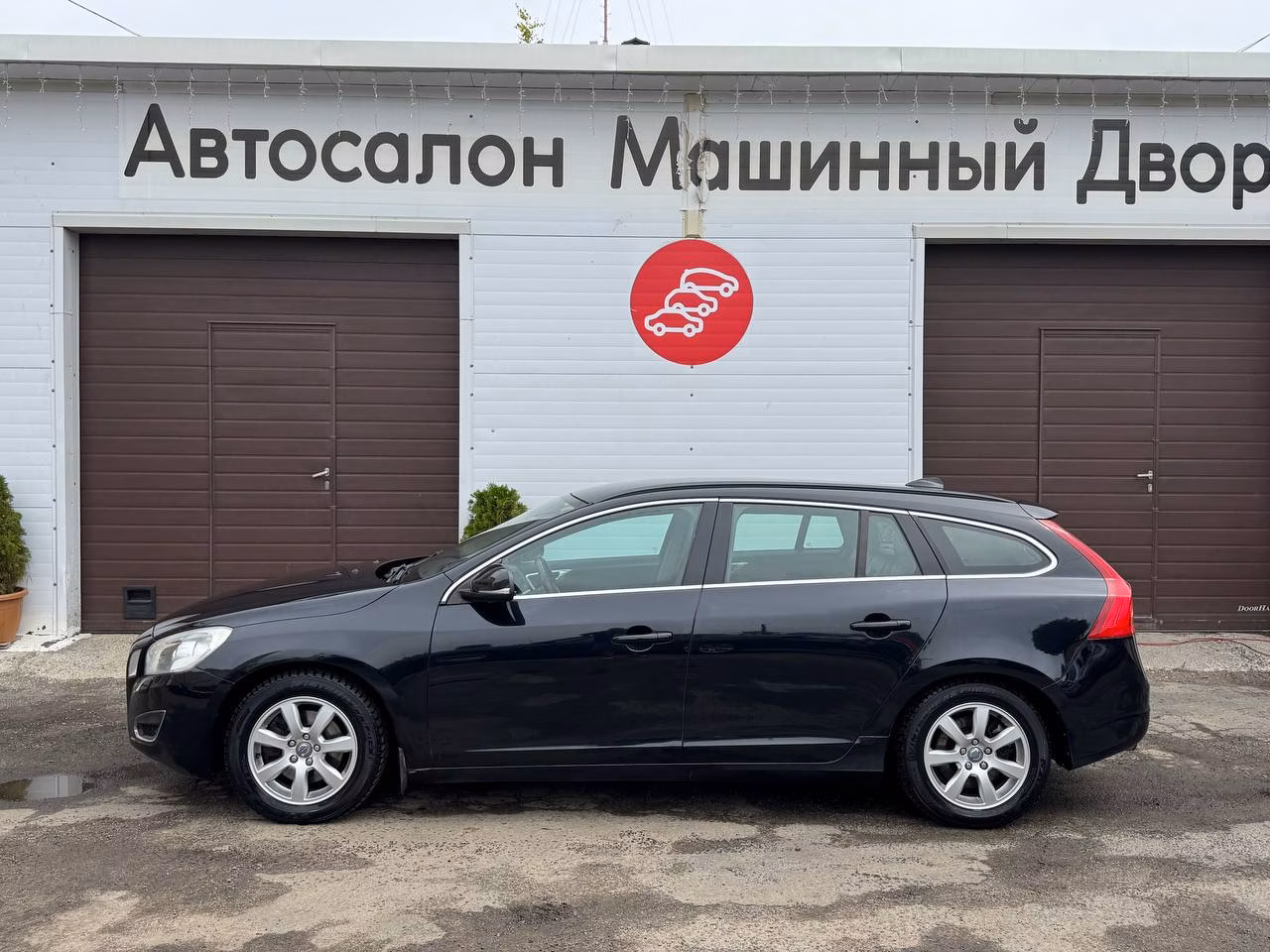 Volvo V60 фото 2
