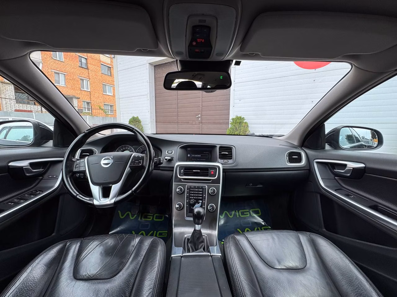 Volvo V60 фото 9