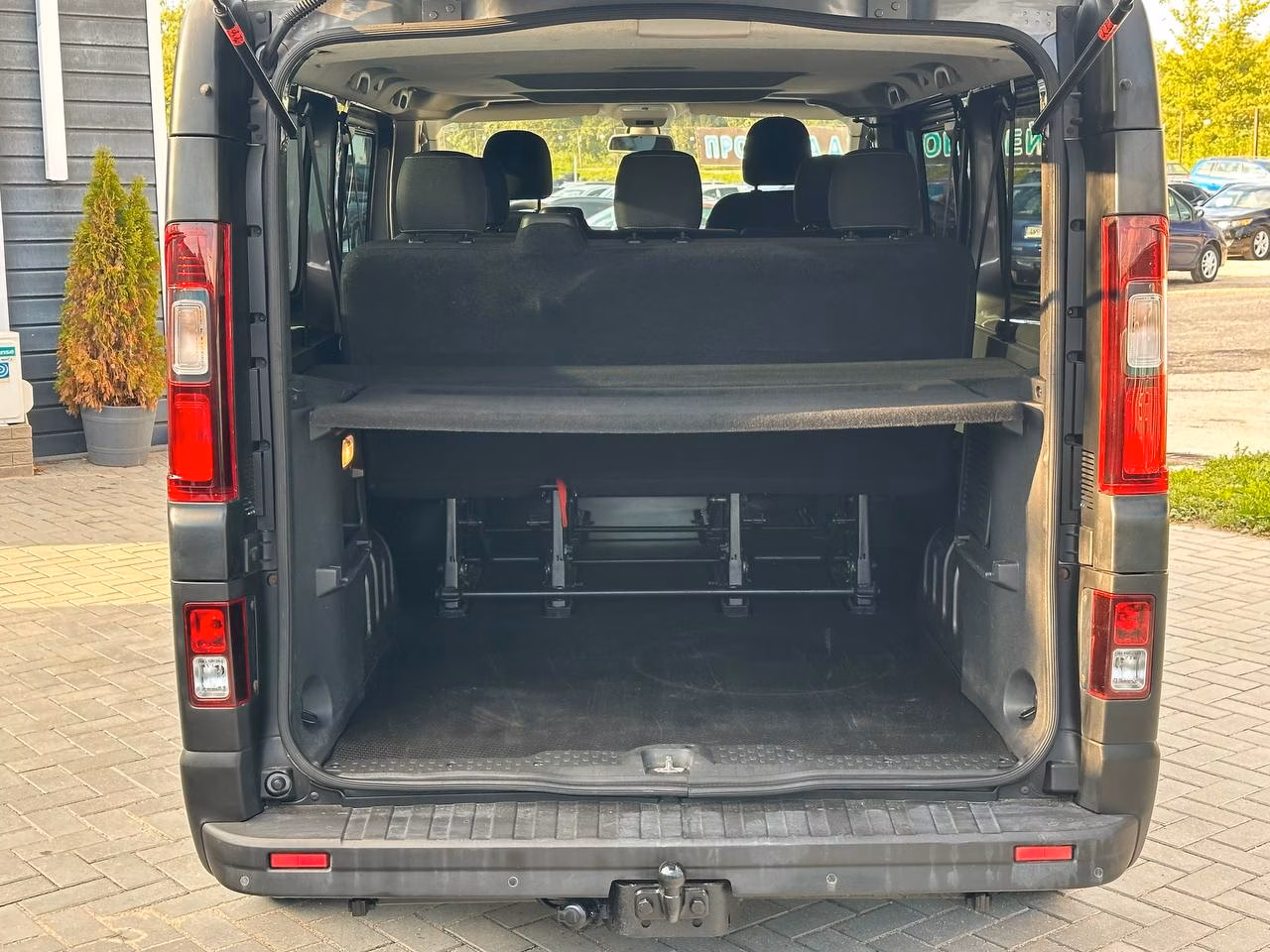 Opel Vivaro фото 7