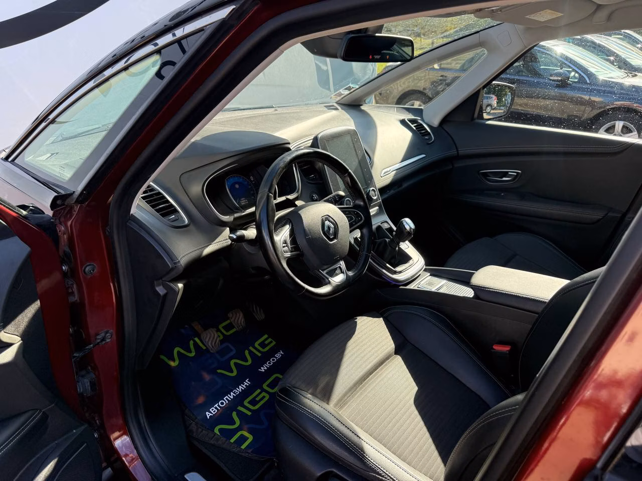 Renault Grand Scenic фото 11