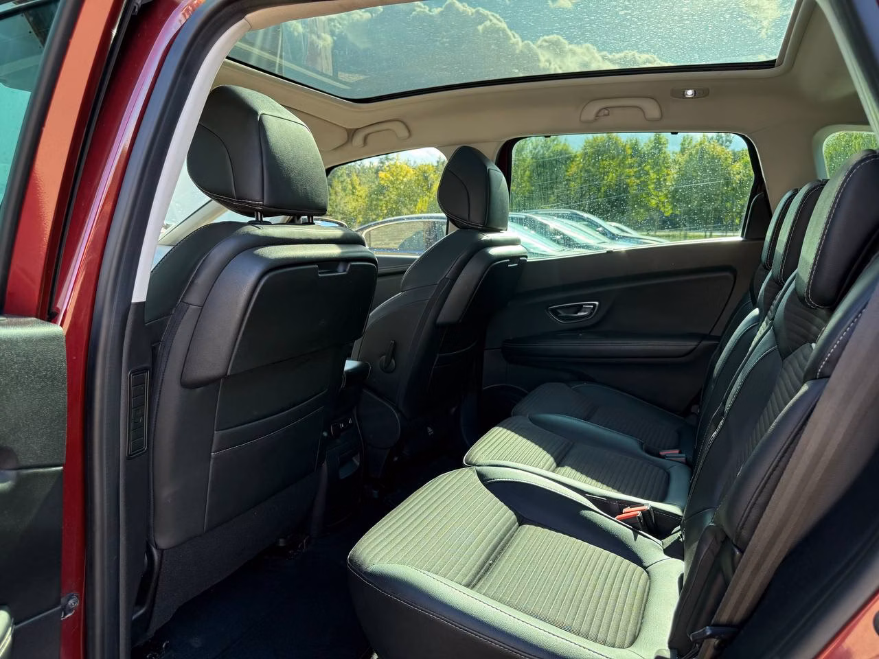 Renault Grand Scenic фото 17