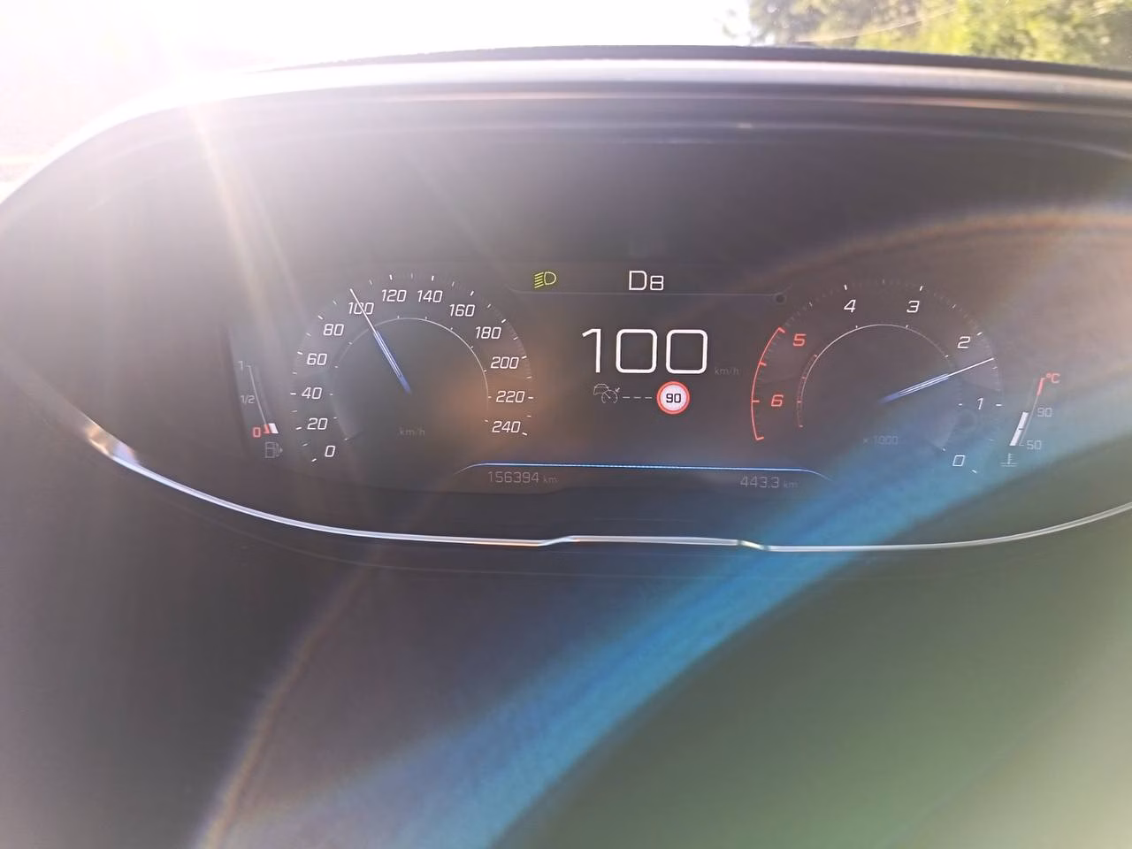 Peugeot 5008 фото 16