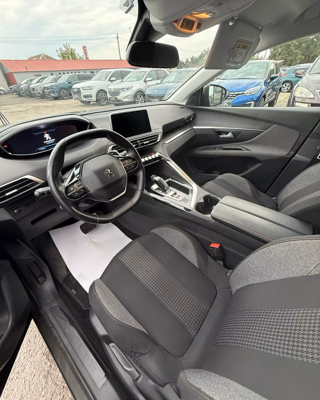 Peugeot 3008 фото 10