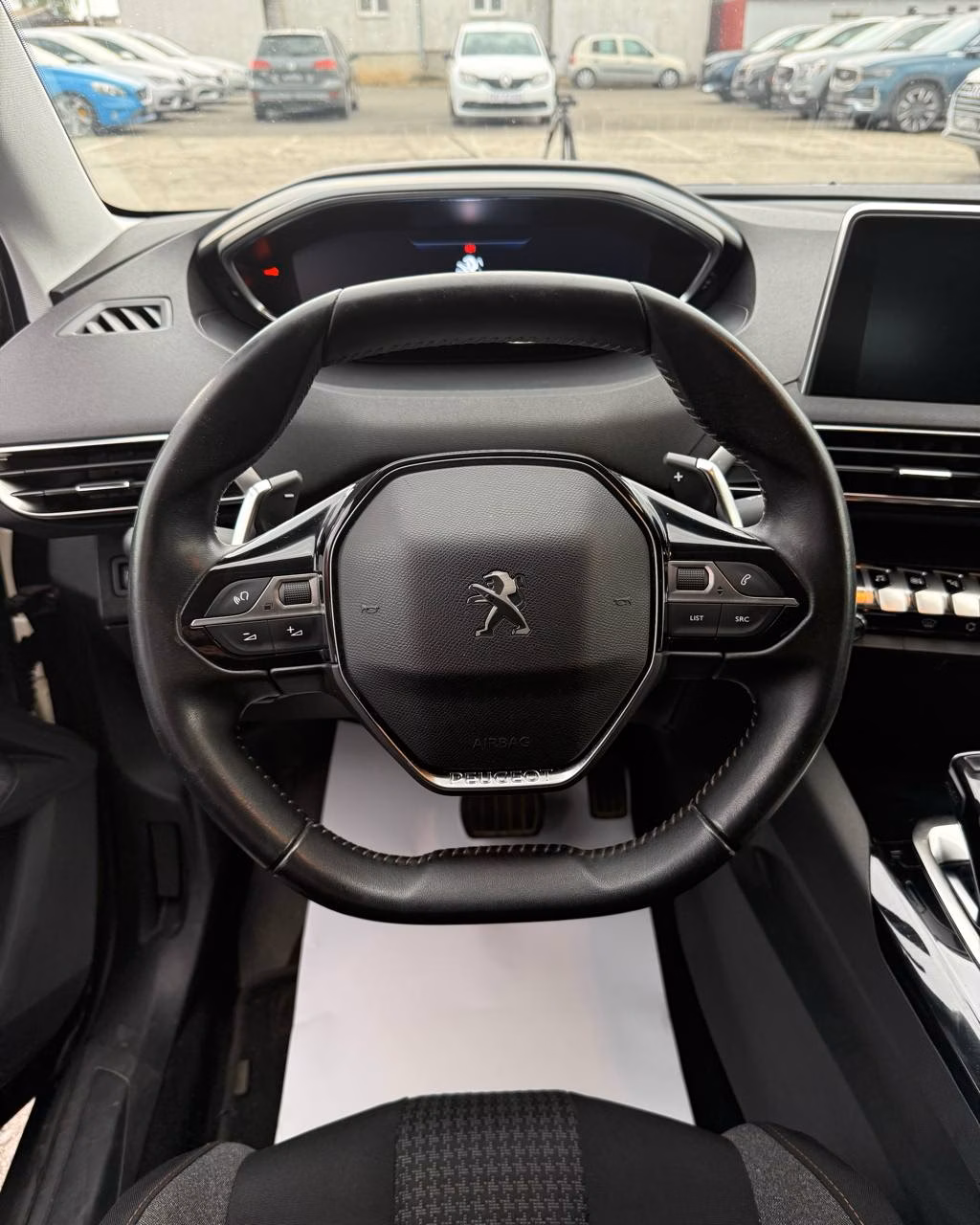 Peugeot 3008 фото 11