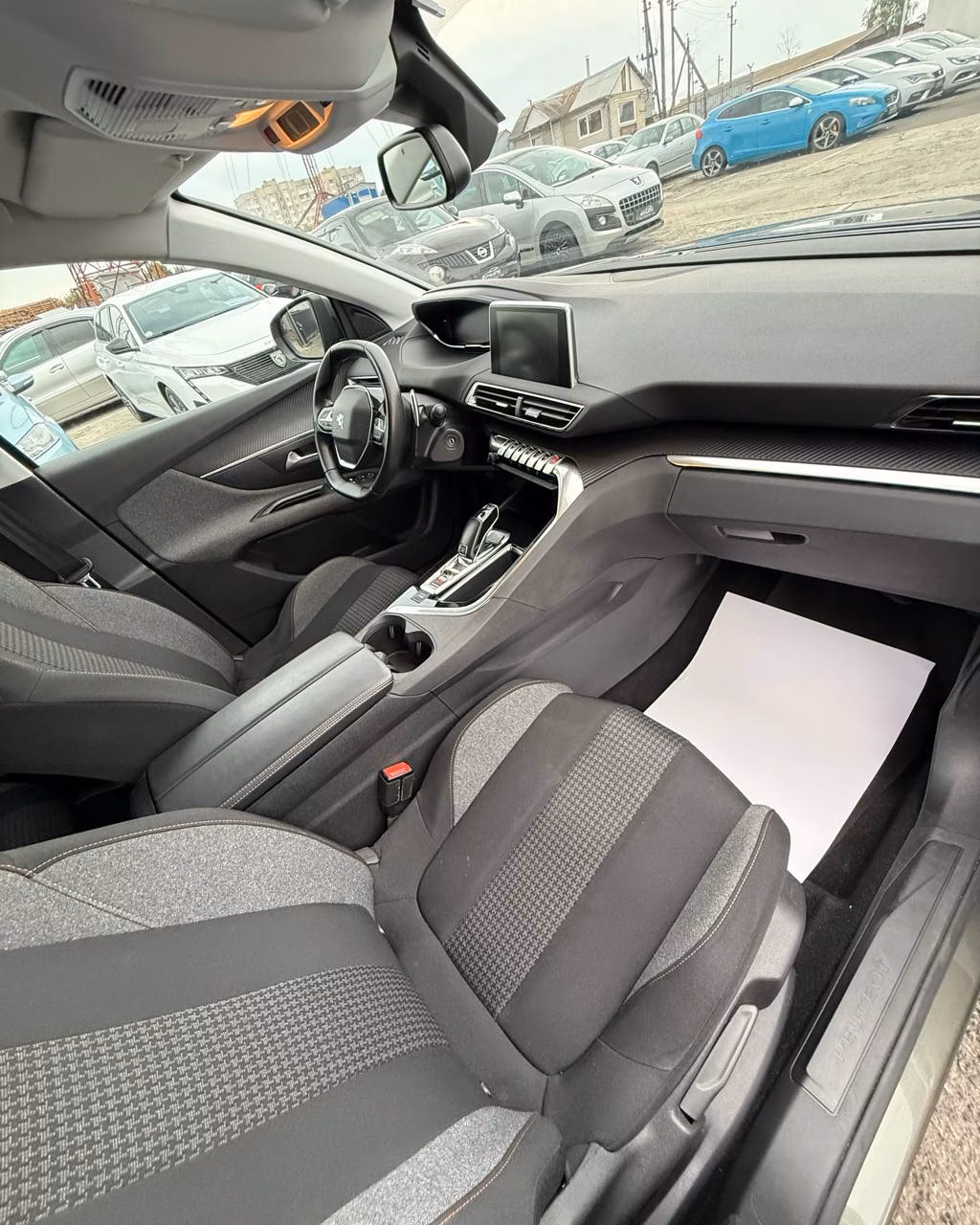 Peugeot 3008 фото 14