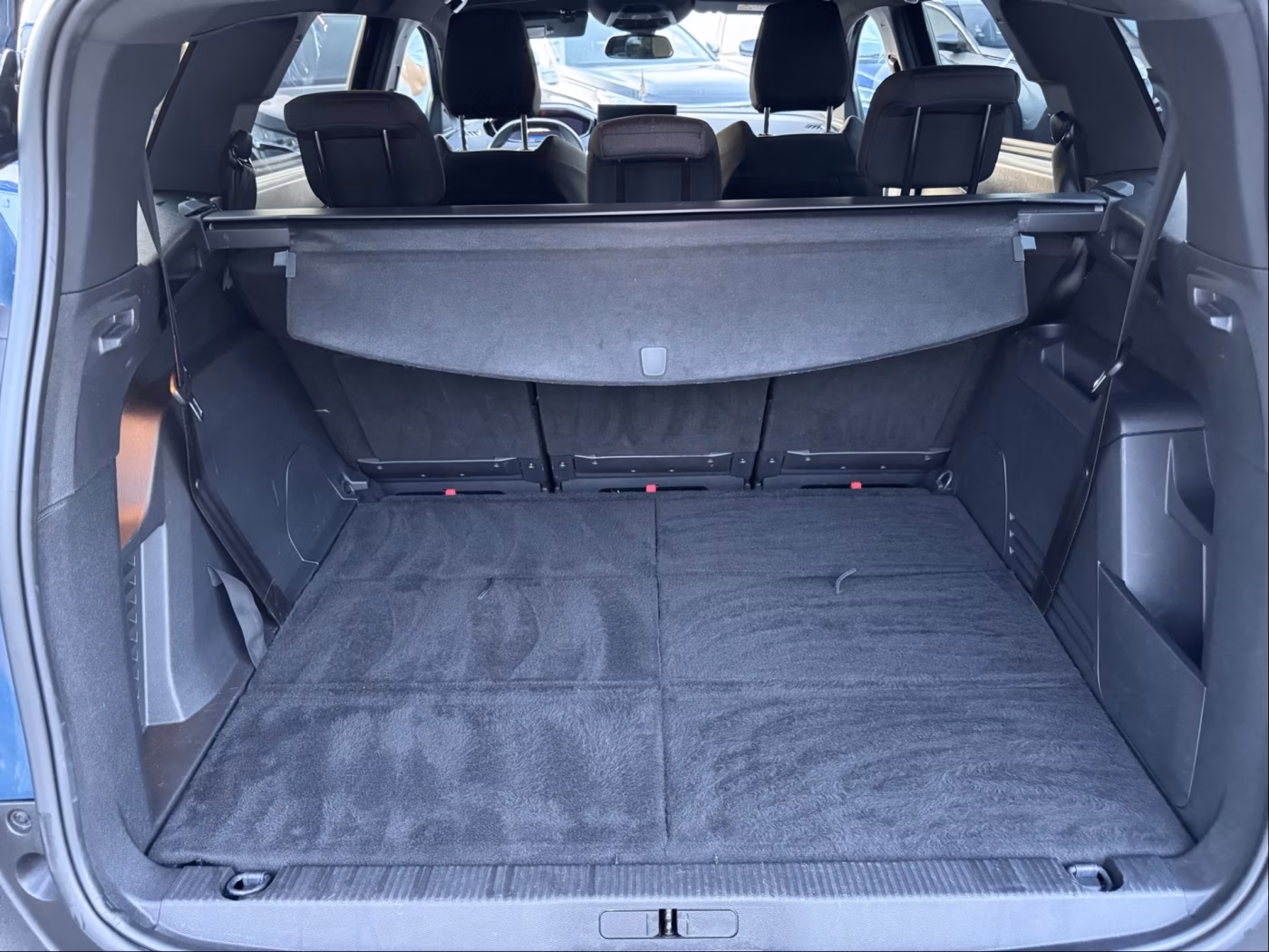 Peugeot 5008 фото 15