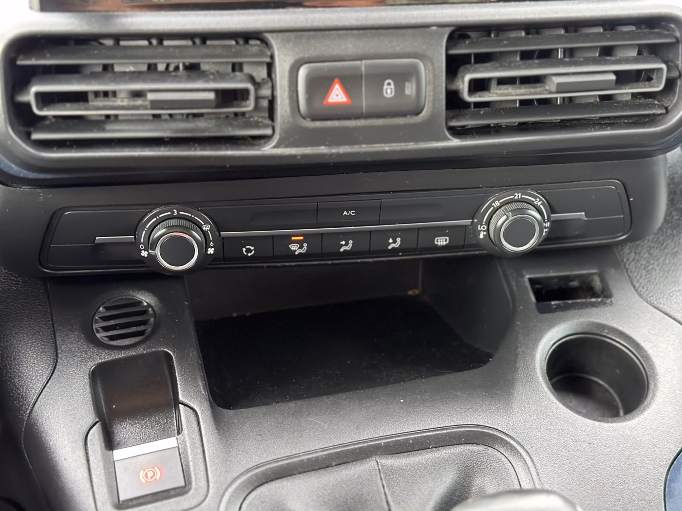 Peugeot Rifter фото 18