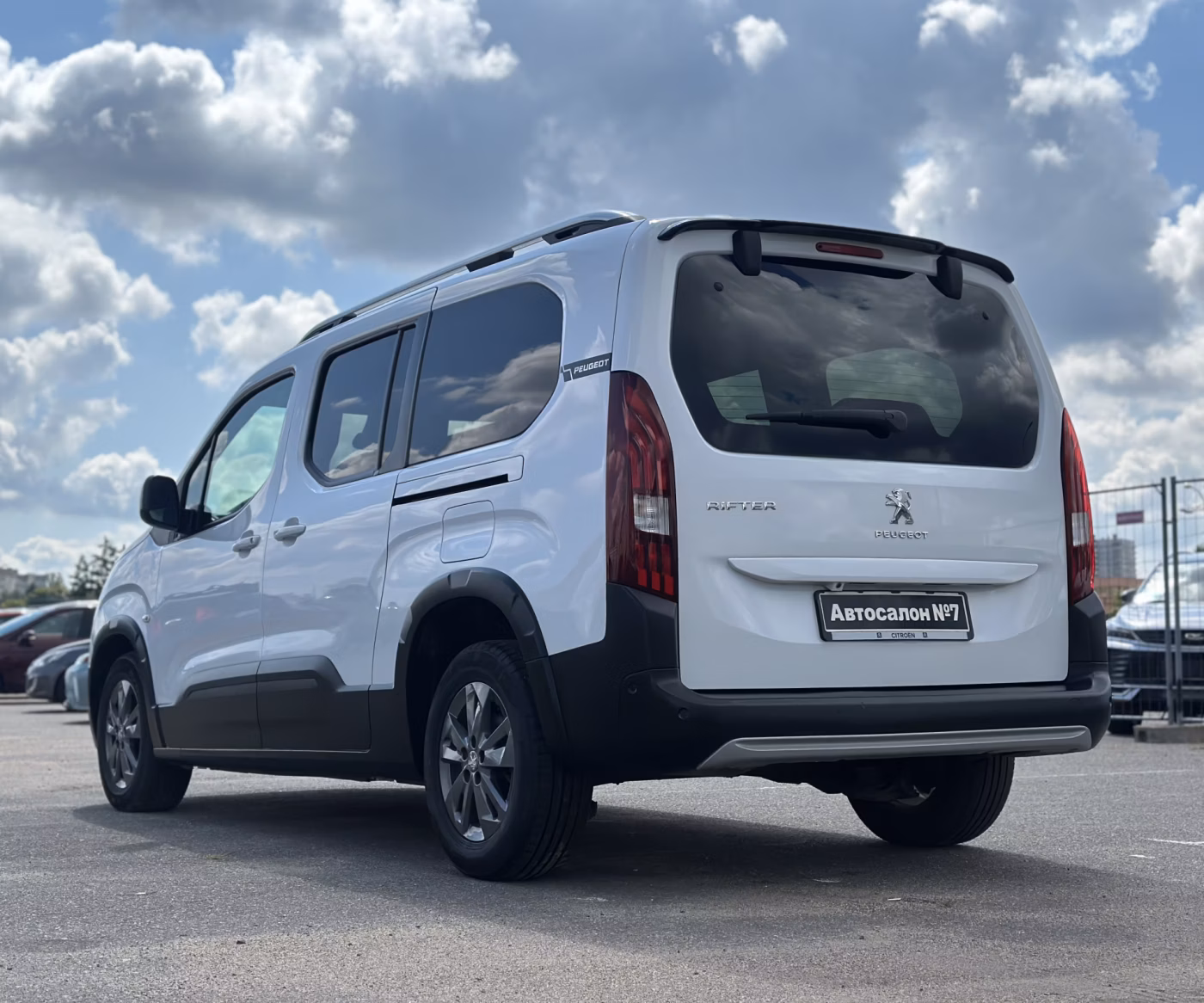 Peugeot Rifter фото 7
