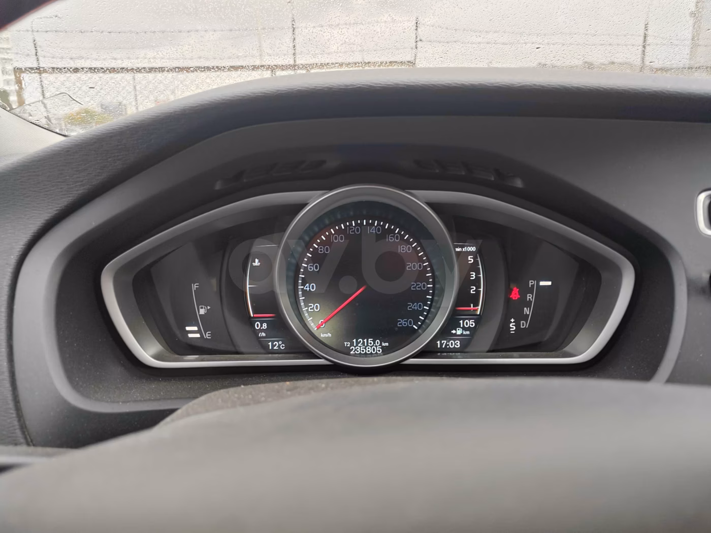 Volvo V40 Cross Country фото 17