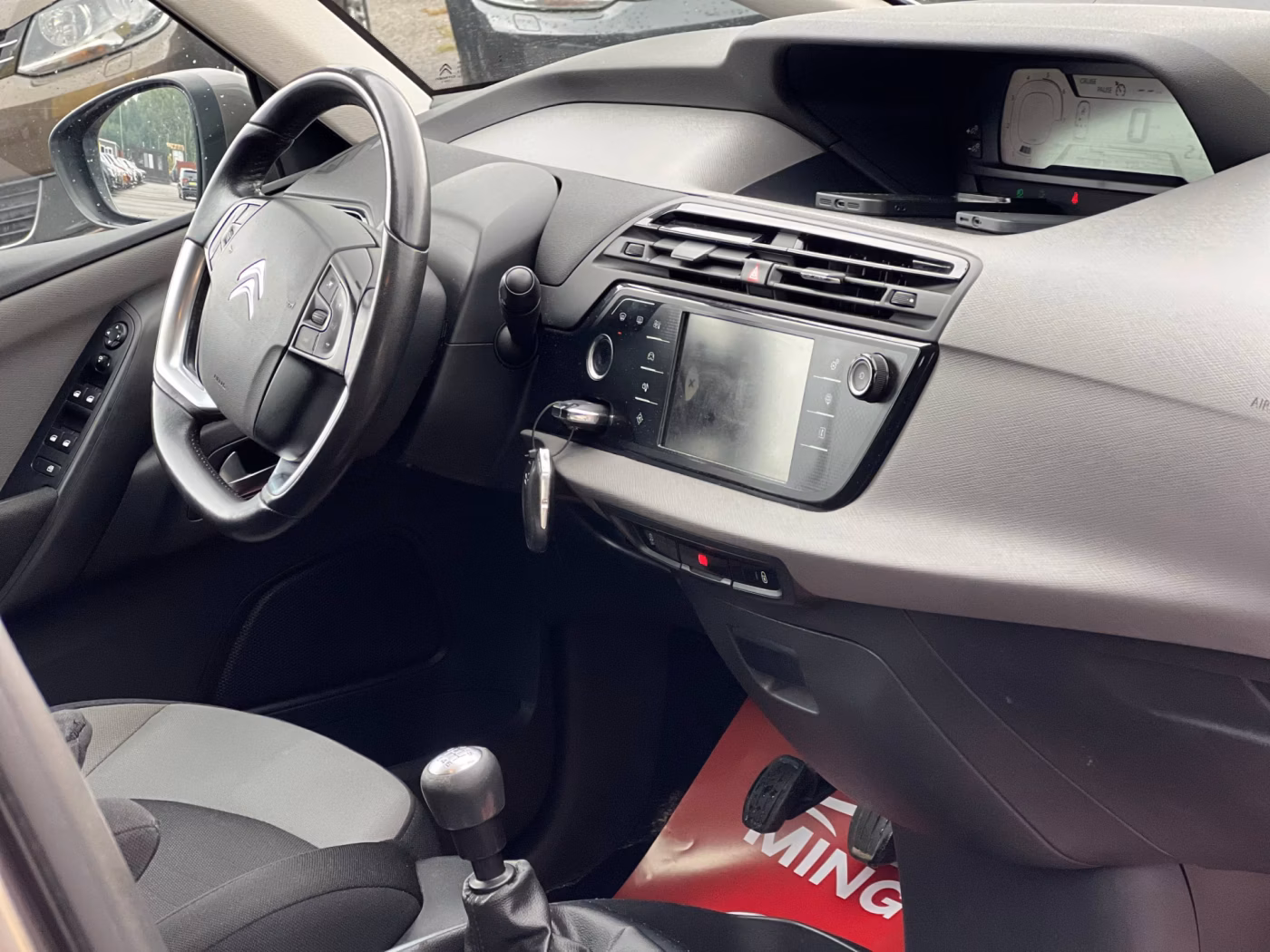 Citroen C4 Picasso фото 17