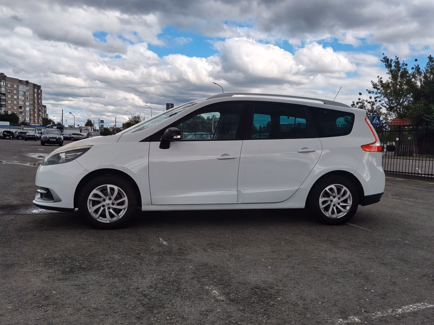 Renault Scenic фото 4