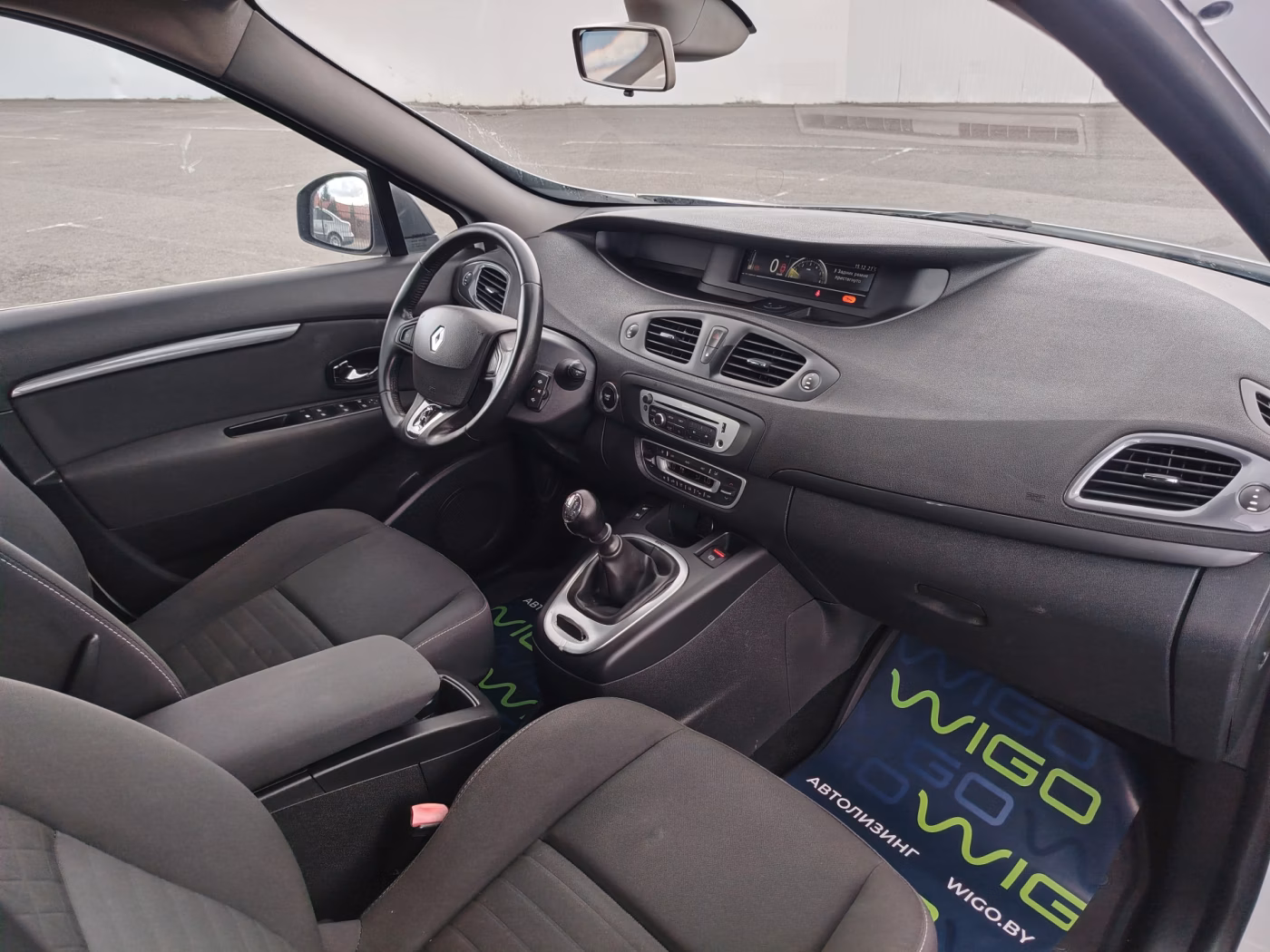 Renault Scenic фото 10