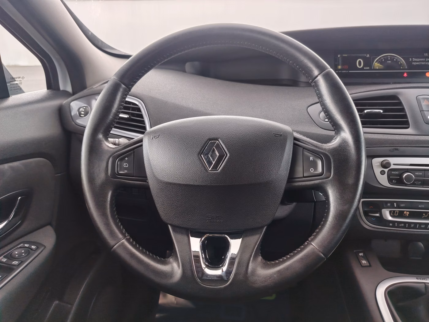 Renault Scenic фото 14