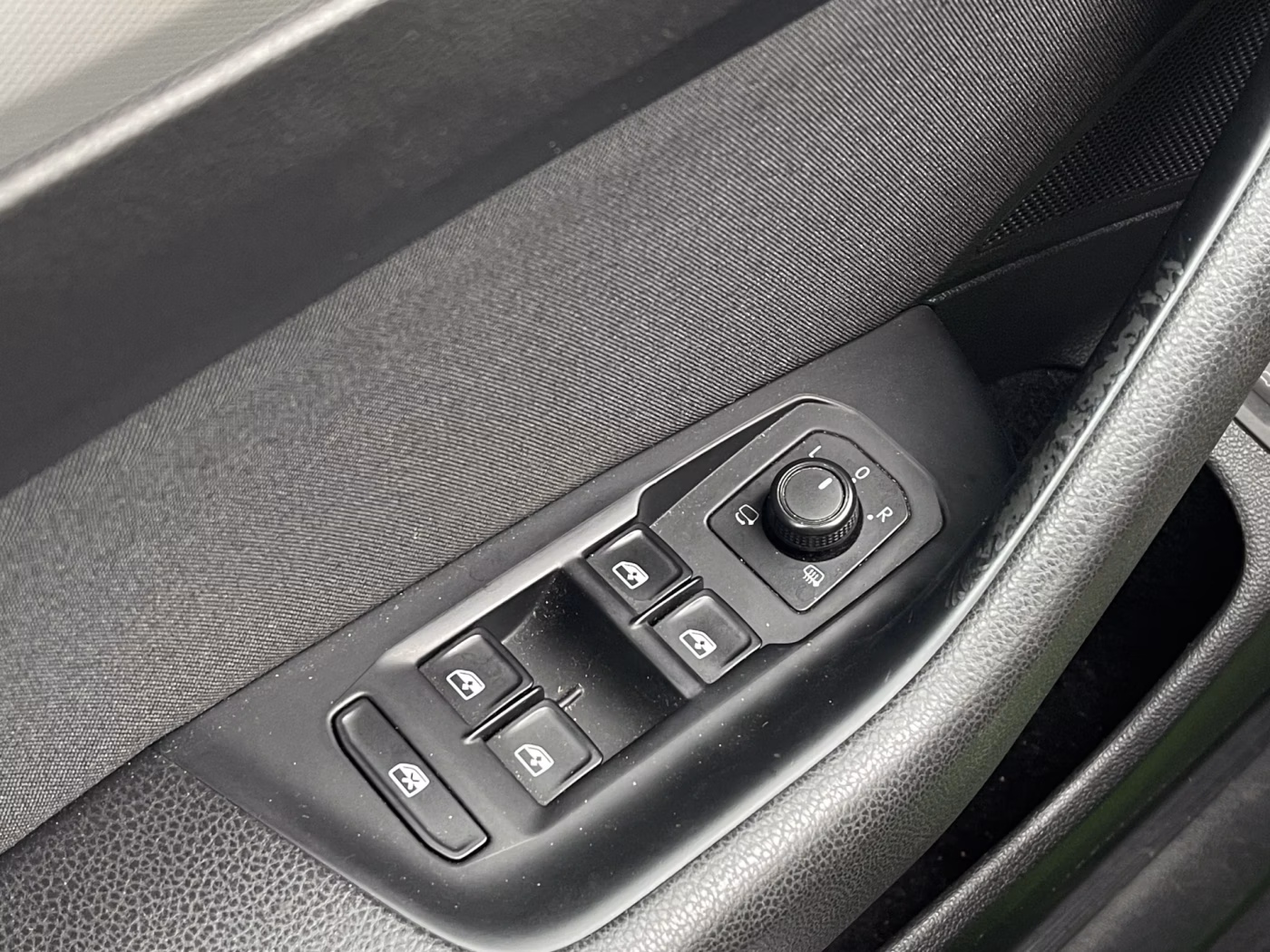 Volkswagen Passat фото 19
