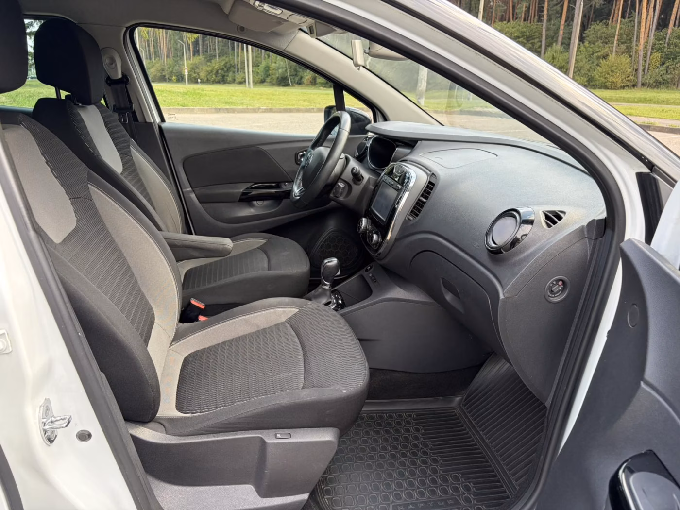 Renault Kaptur фото 11
