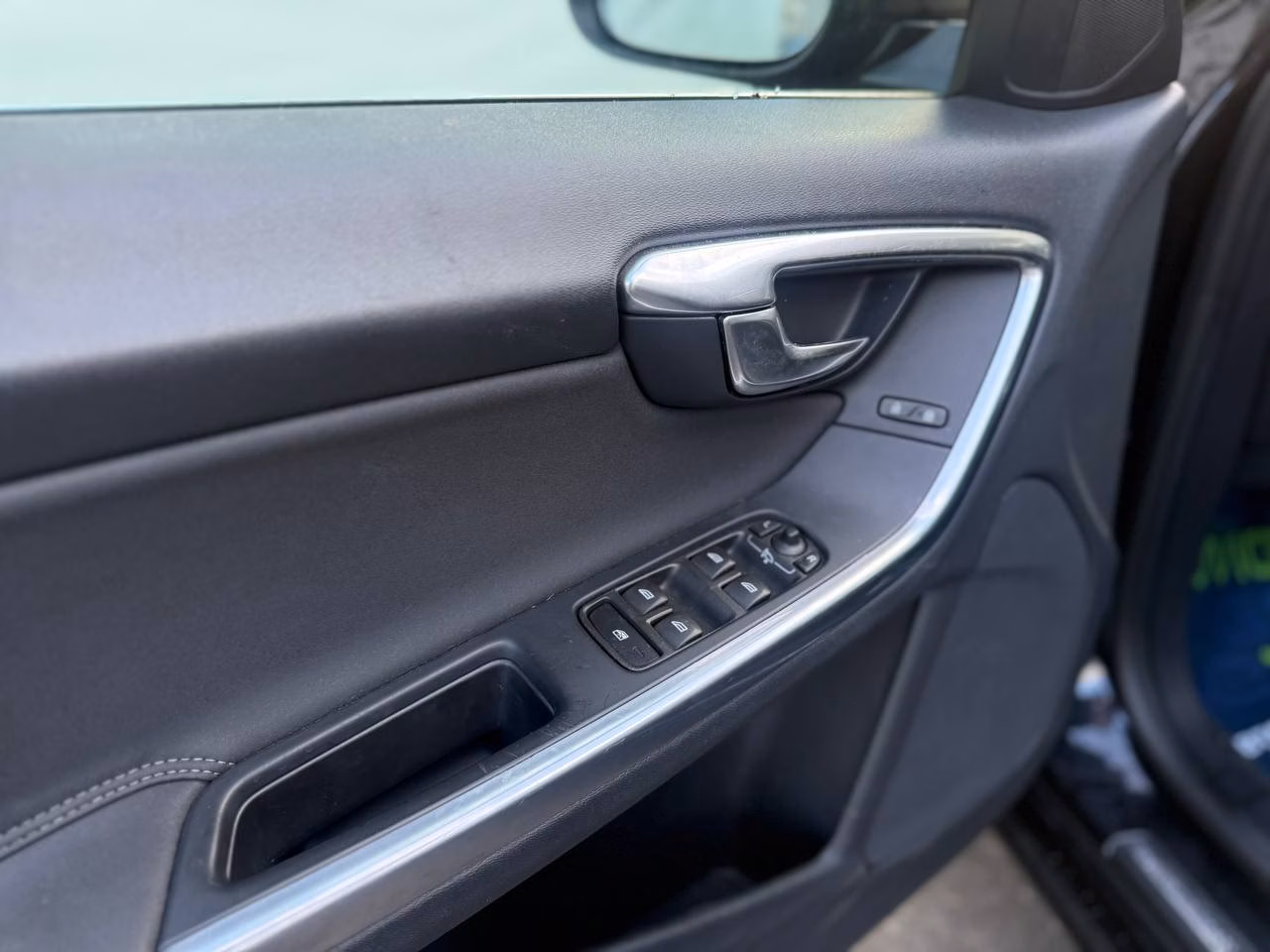Volvo V60 фото 11