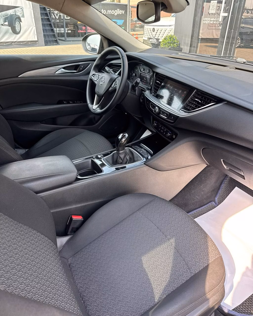 Opel Insignia фото 10