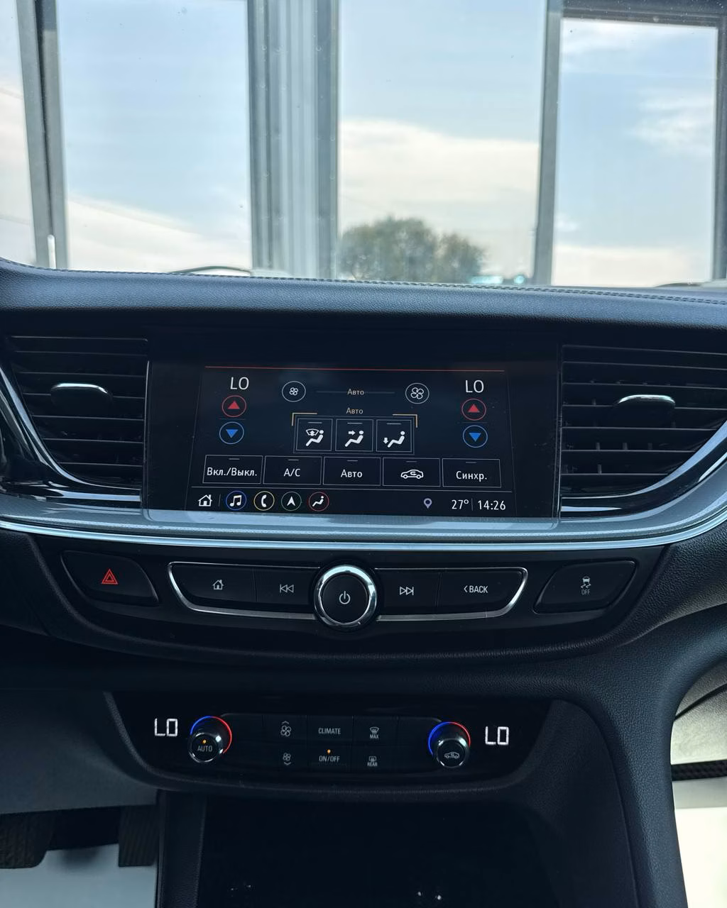 Opel Insignia фото 16