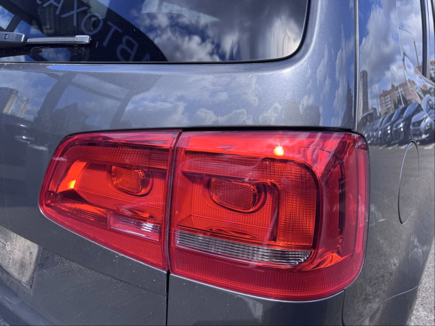 Volkswagen Touran фото 11