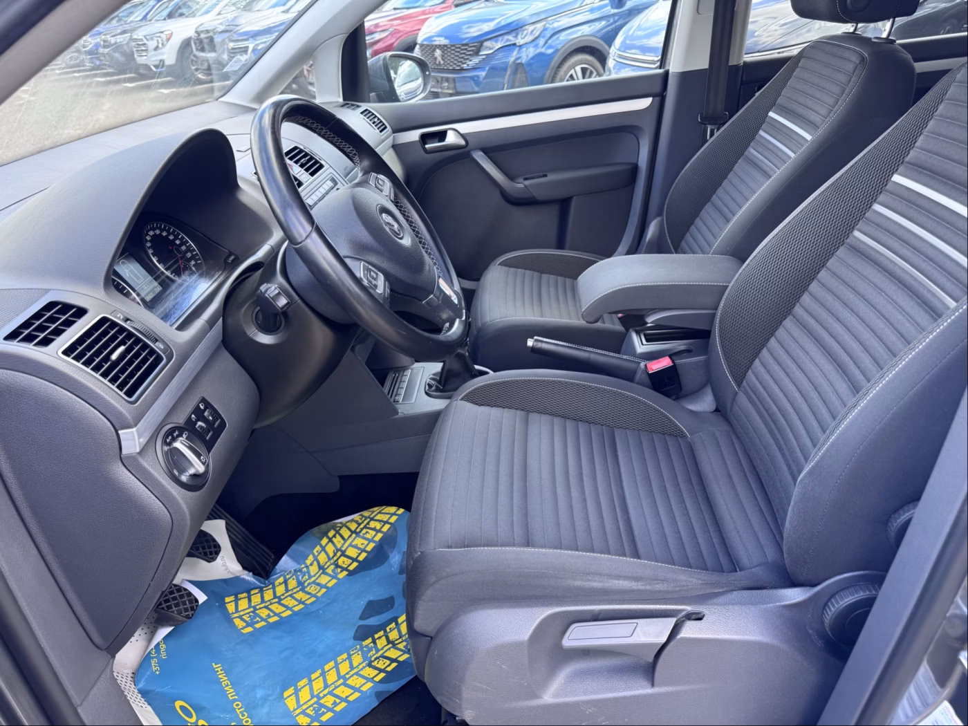 Volkswagen Touran фото 16