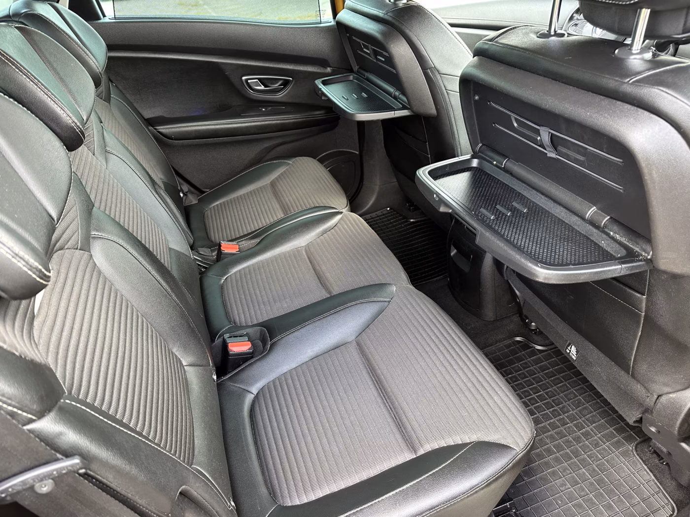 Renault Scenic фото 11