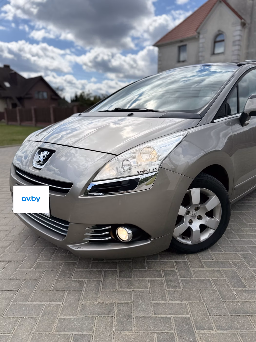 Peugeot 5008 фото 3