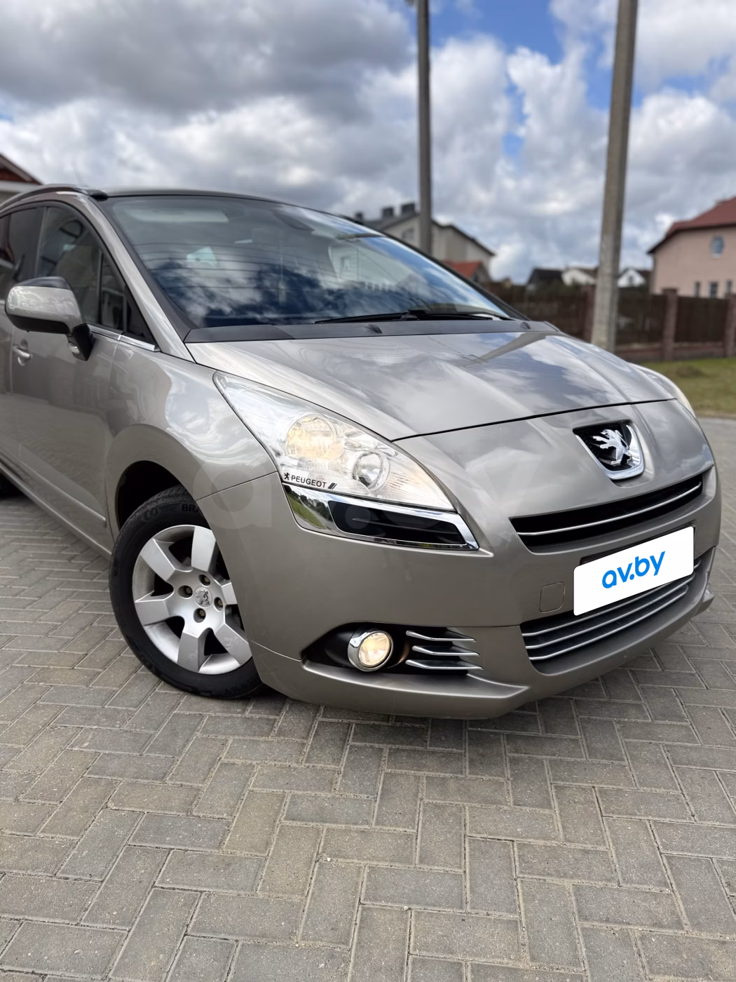 Peugeot 5008 фото 4