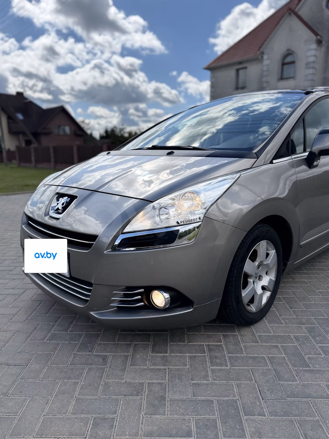 Peugeot 5008 фото 8