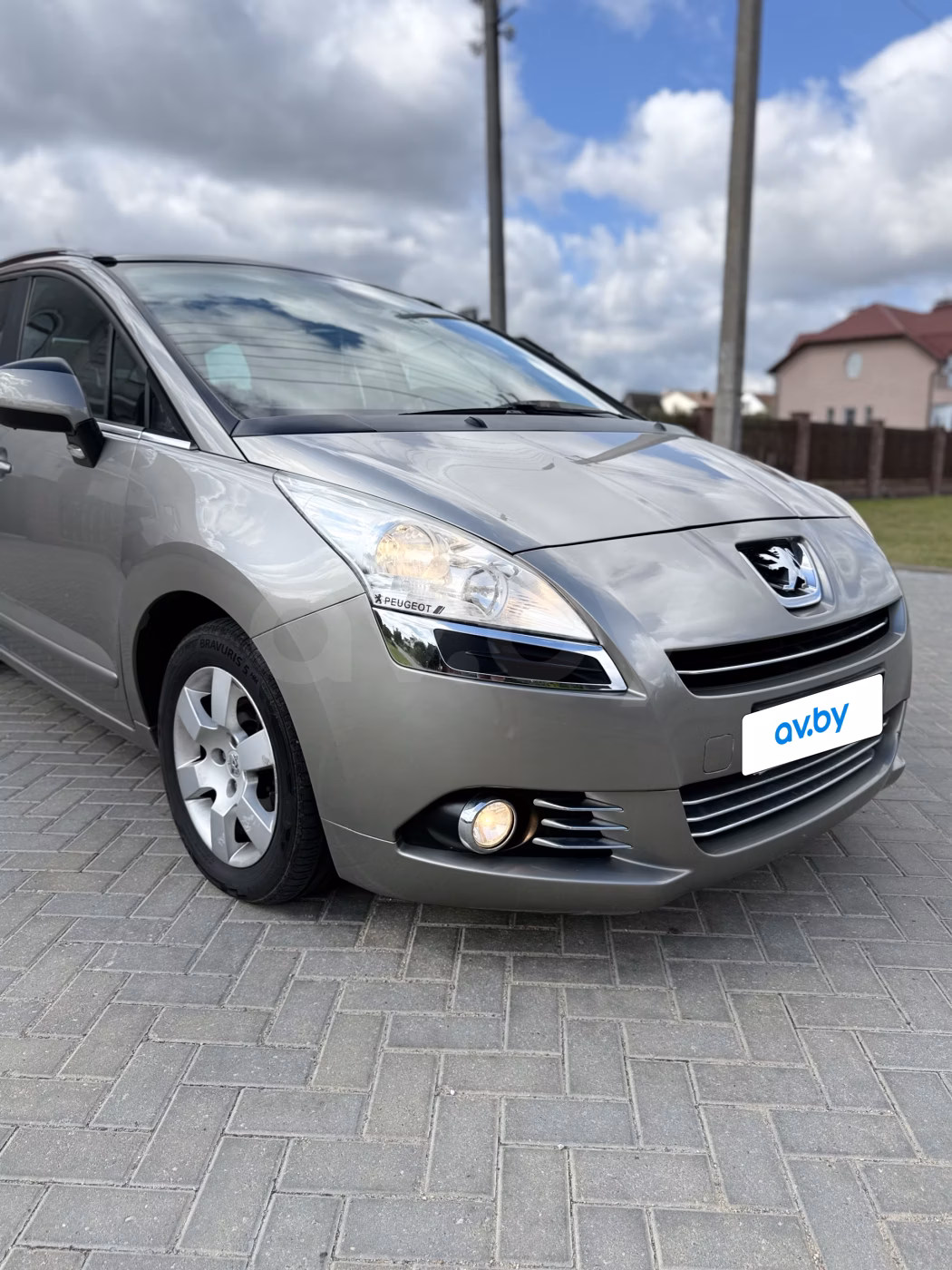 Peugeot 5008 фото 9