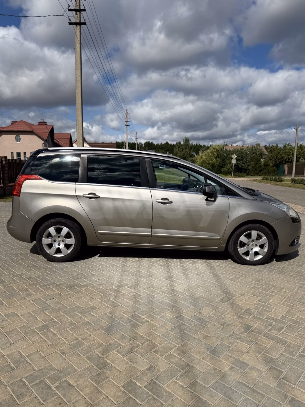 Peugeot 5008 фото 11